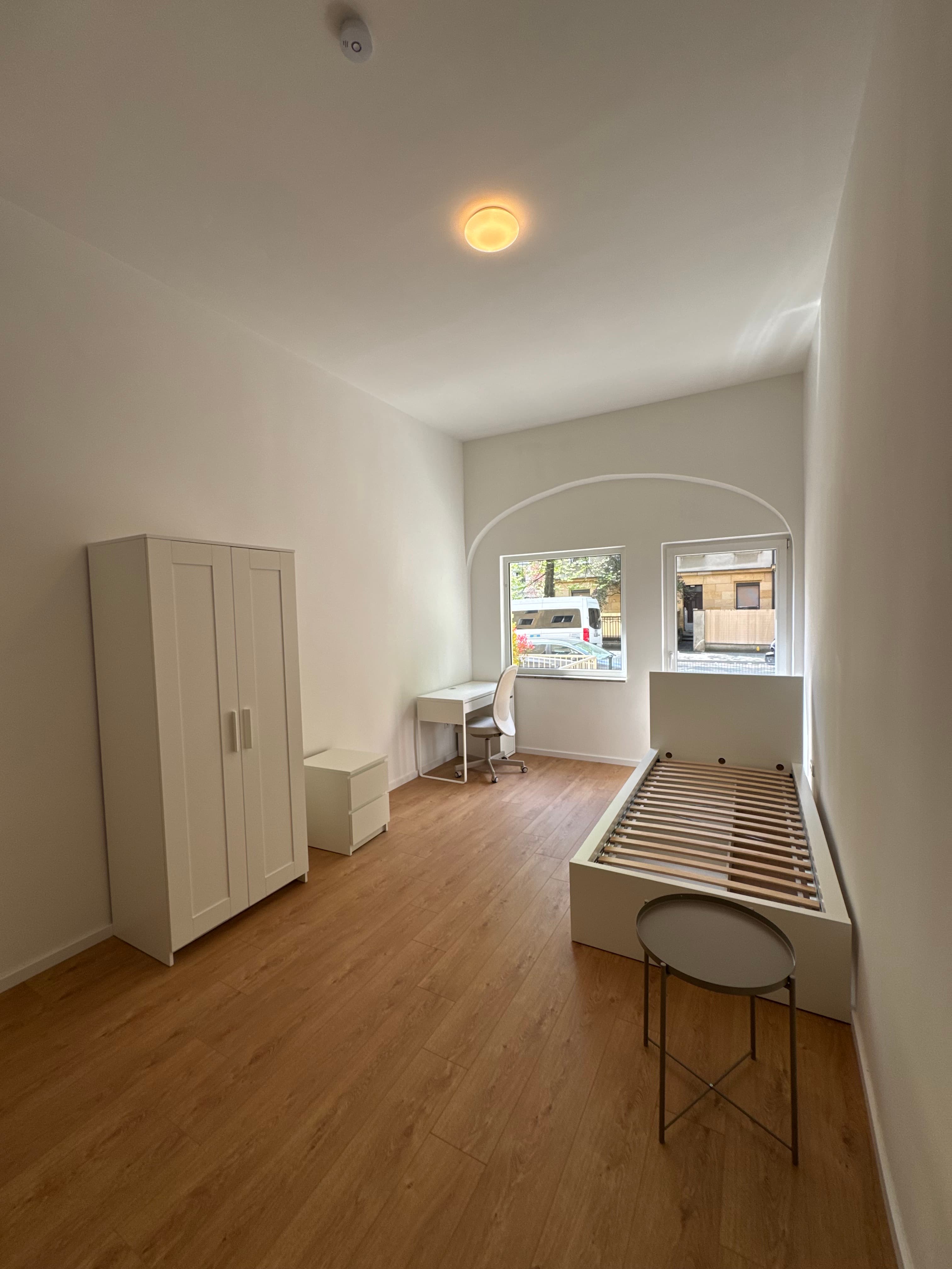 Erstbezug nach Sanierung: Dein stylisches WG-Zimmer in der Bulmannstraße
