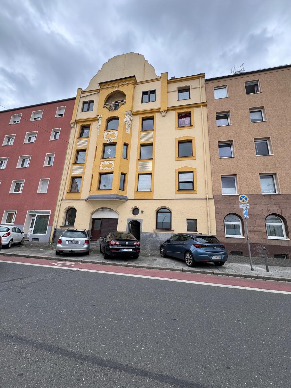 modernes Zimmer in Top-Lage! (WG-Neugründung möglich) – Pfälzerstraße